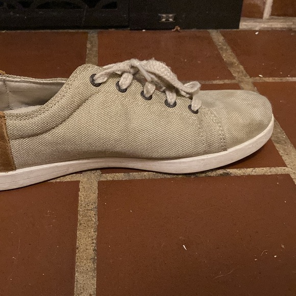 Crème Chaco tennis shoes - Picture 7 of 10